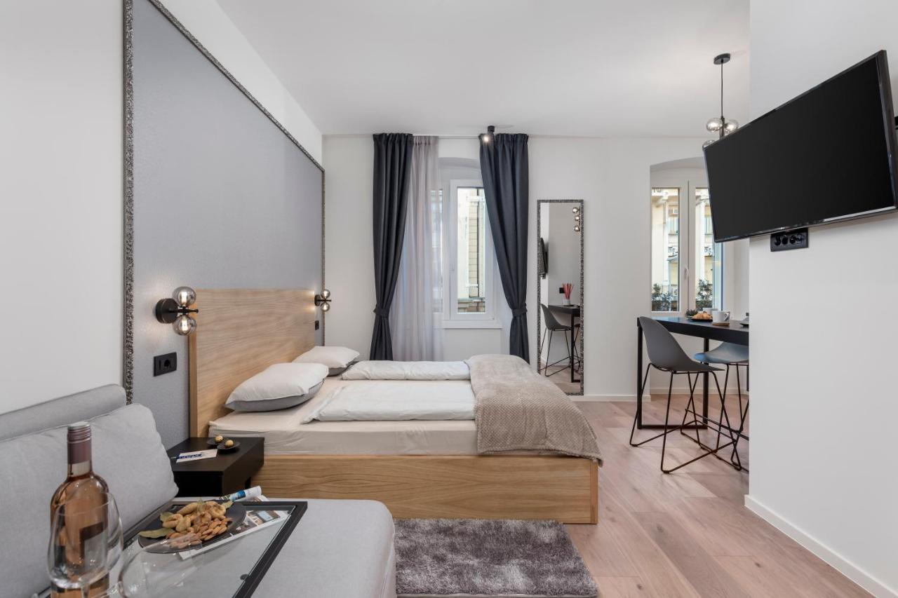 Deluxe Apartments "In The Center" Rijeka Exteriér fotografie